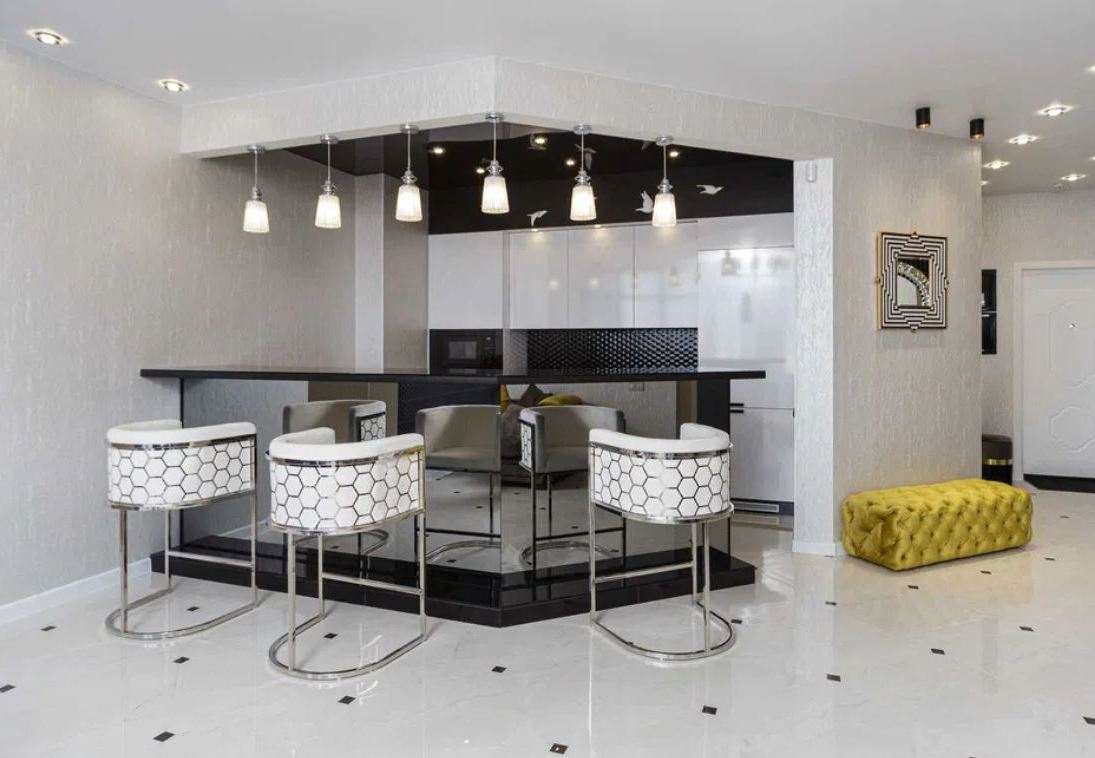 продажа трехкомнатной квартиры номер A-167325 в Приморском районе, фото номер 18
